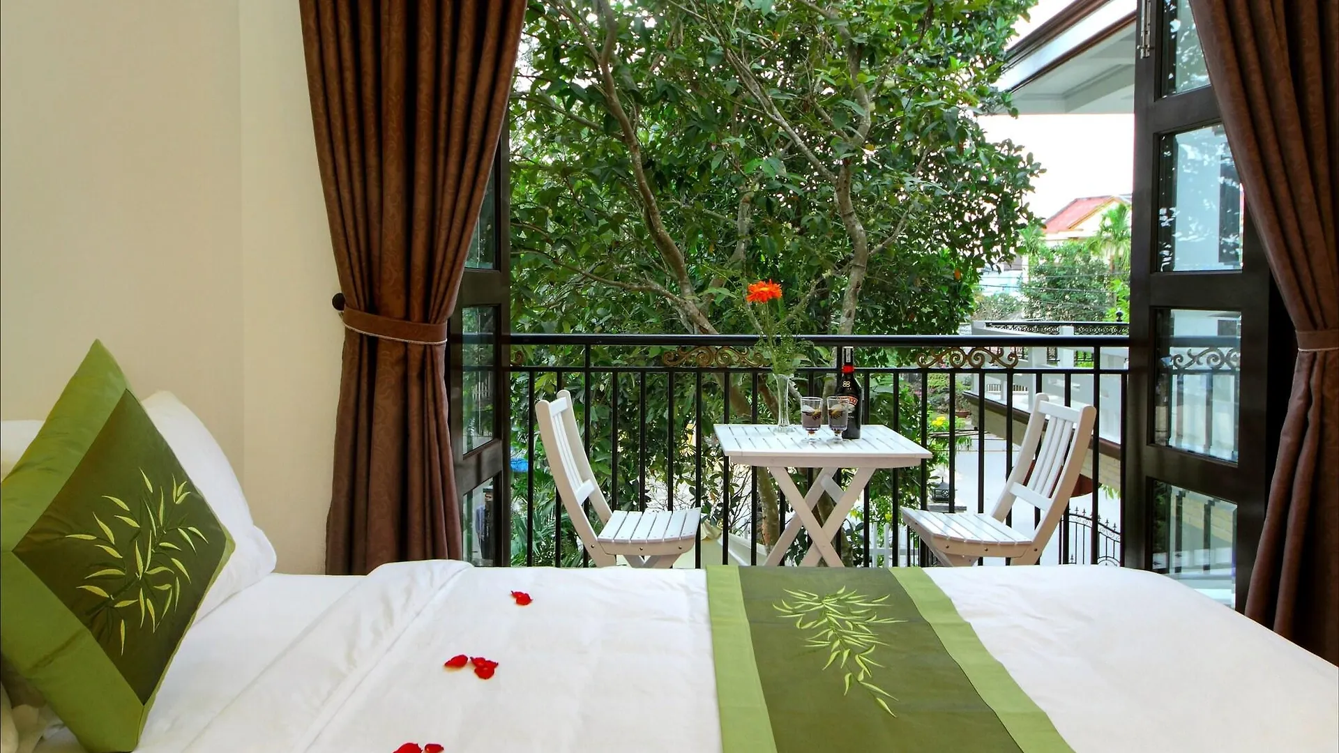 Blue Lake Homestay Hoi An
