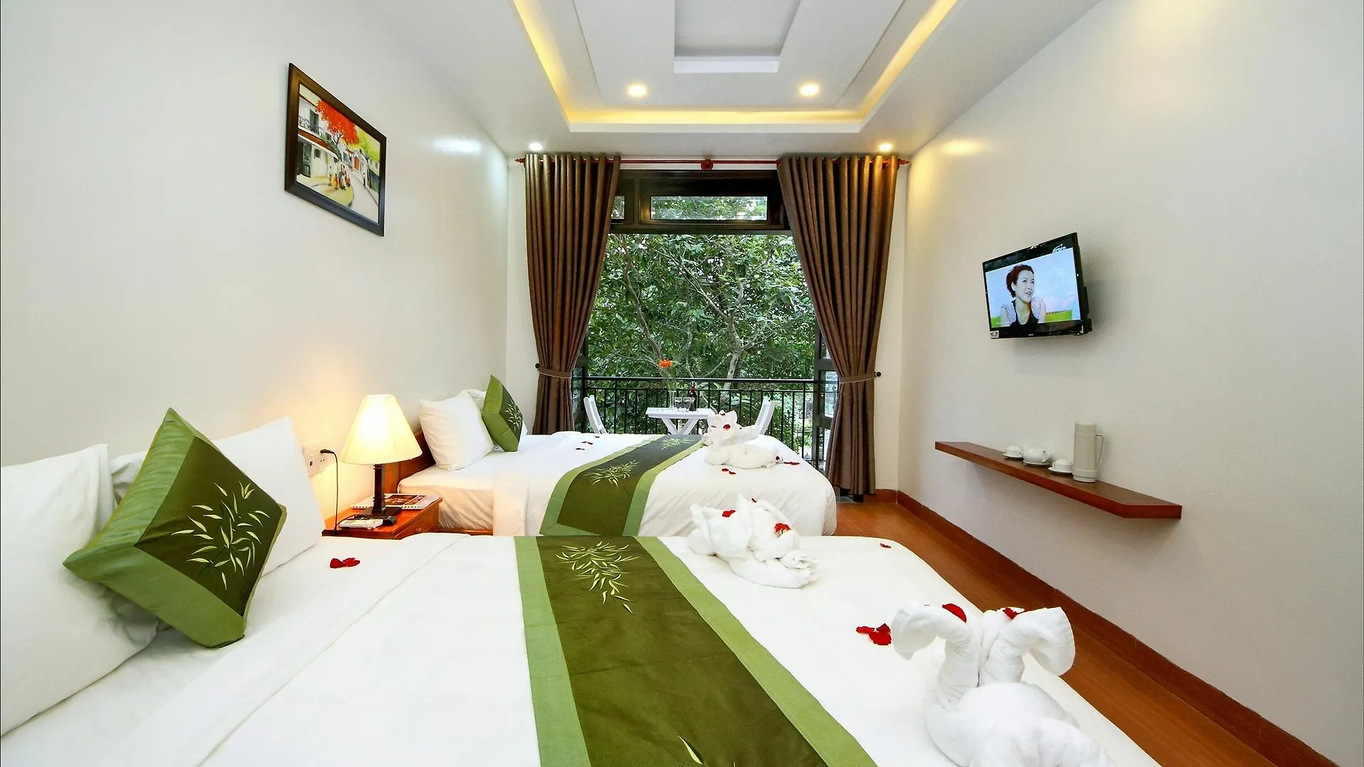 Blue Lake Homestay Hoi An 0*,