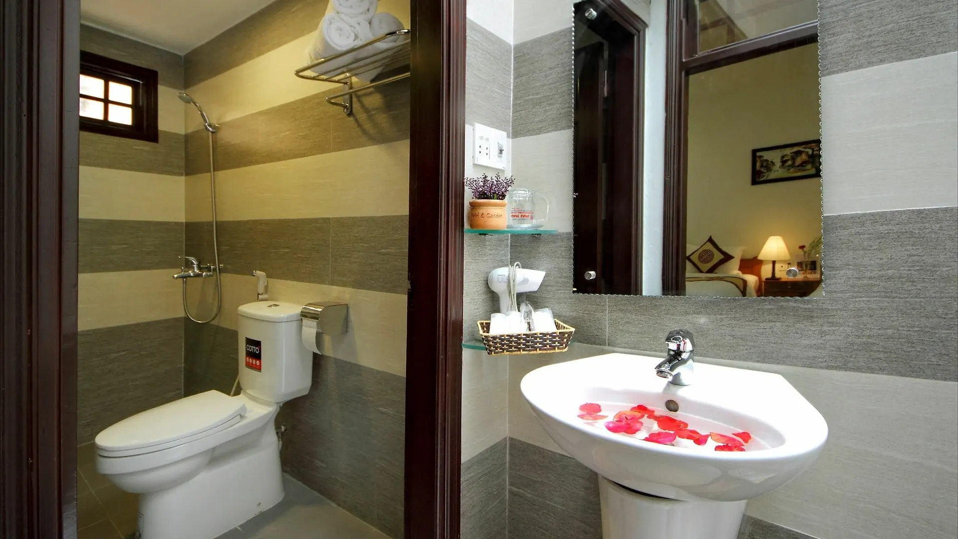 Blue Lake Homestay Hoi An 0*,  Vietnam